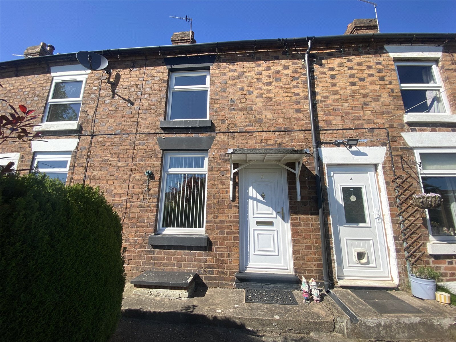 2 bedroom house for sale