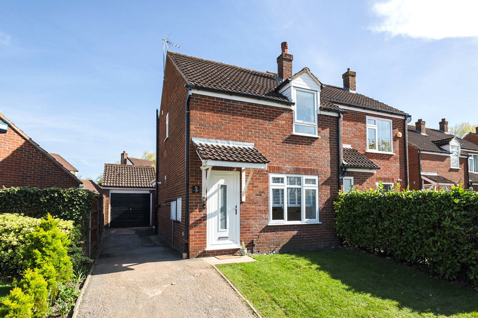 2 bedroom house for sale