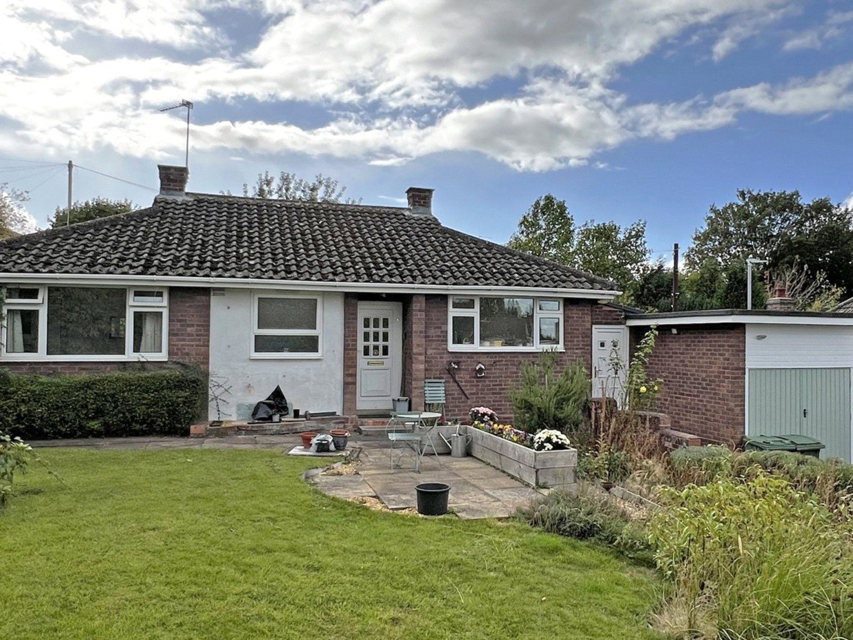 4 bedroom bungalow for sale
