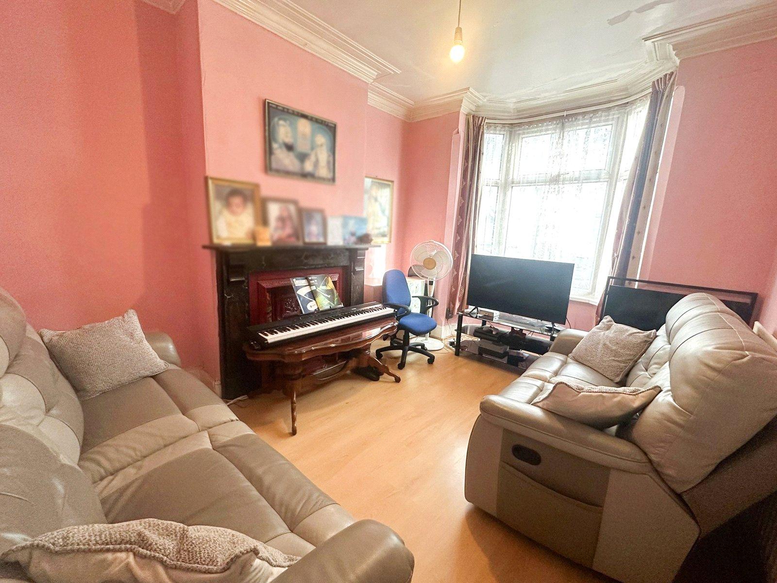 Wanderers Avenue, Blakenhall, Wolverhampton, West Midlands, WV2 - DB Roberts