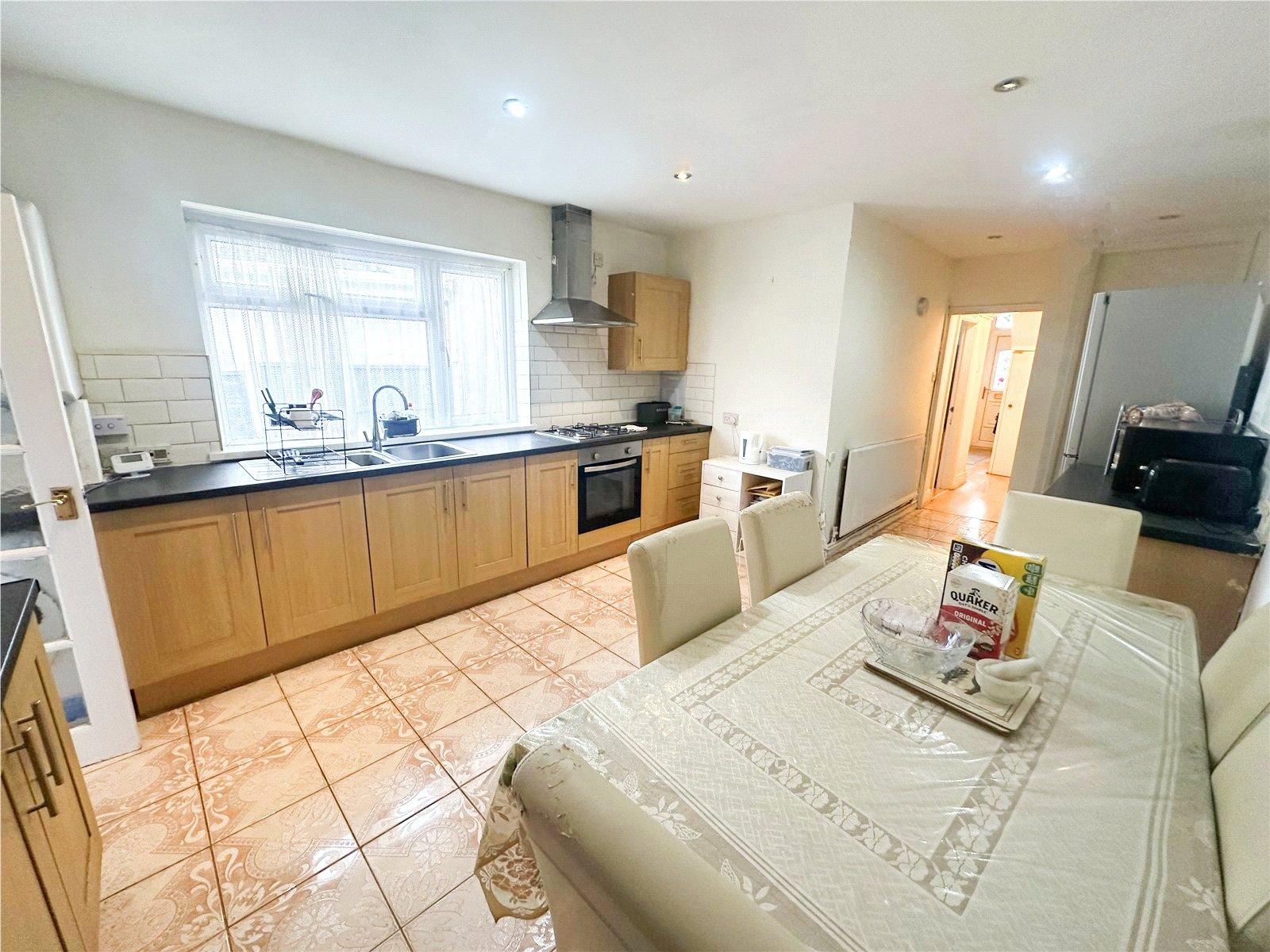Wanderers Avenue, Blakenhall, Wolverhampton, West Midlands, WV2 - DB Roberts