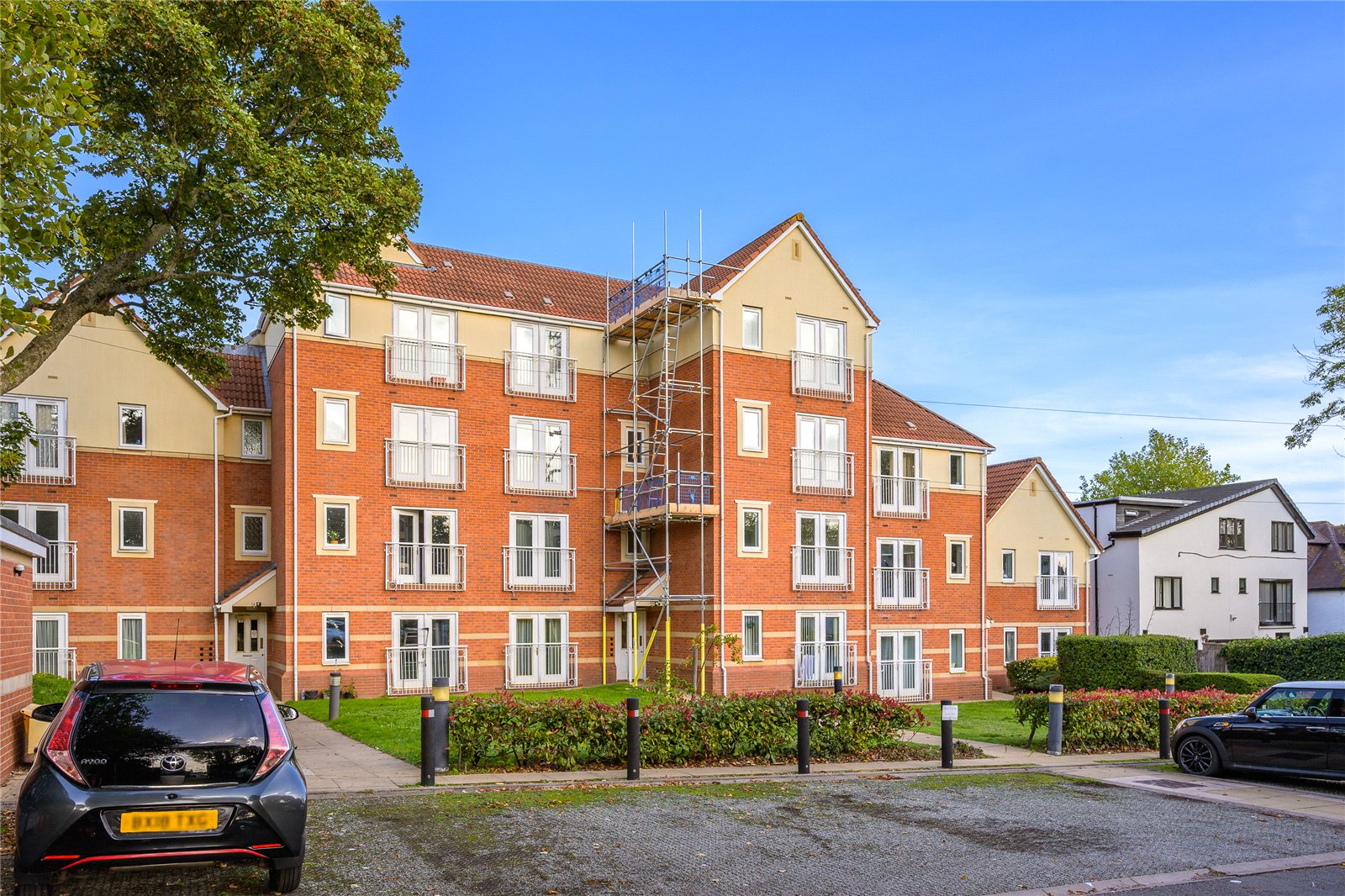 2 bedroom apartment for sale