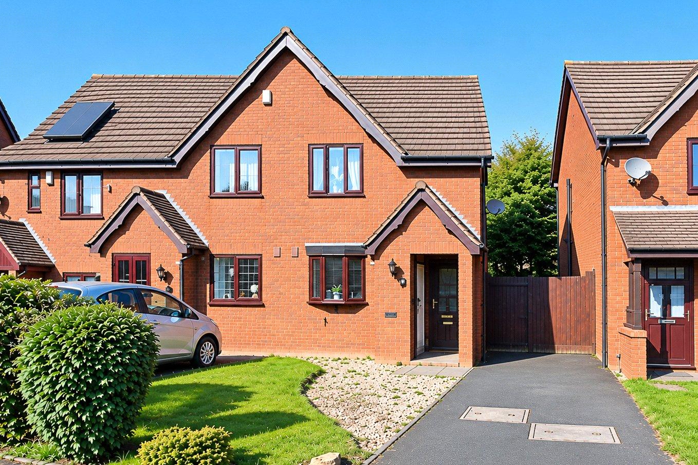 Patricia Drive, Tipton, Dudley, West Midlands, DY4 - DB Roberts