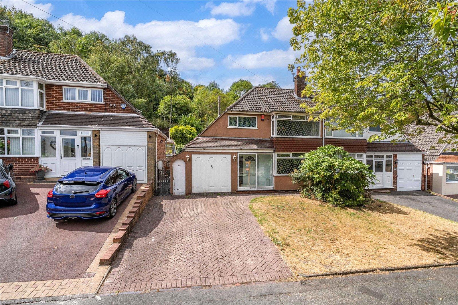 Camberley Crescent, Ettingshall, Wolverhampton, West Midlands, WV4 - DB Roberts