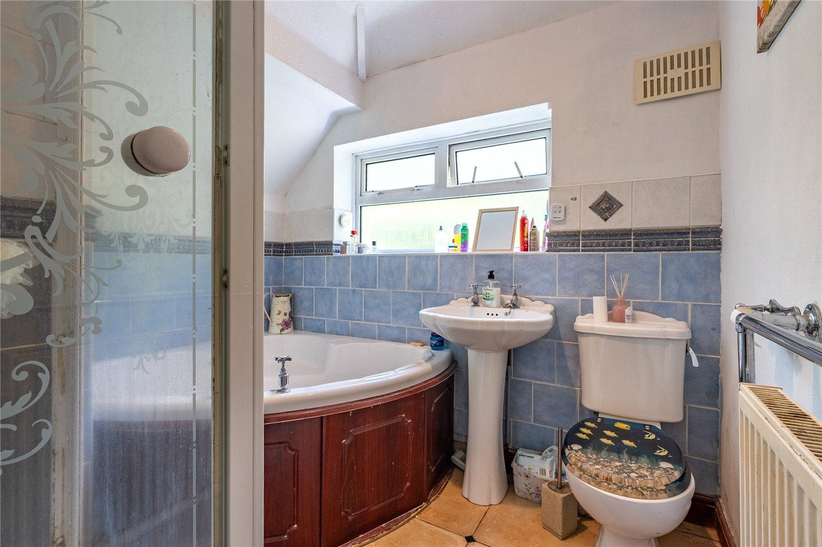 Camberley Crescent, Ettingshall, Wolverhampton, West Midlands, WV4 - DB Roberts
