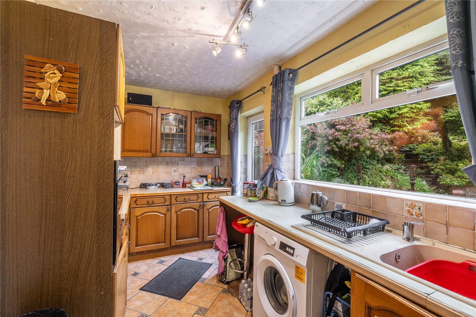 Camberley Crescent, Ettingshall, Wolverhampton, West Midlands, WV4 - DB Roberts