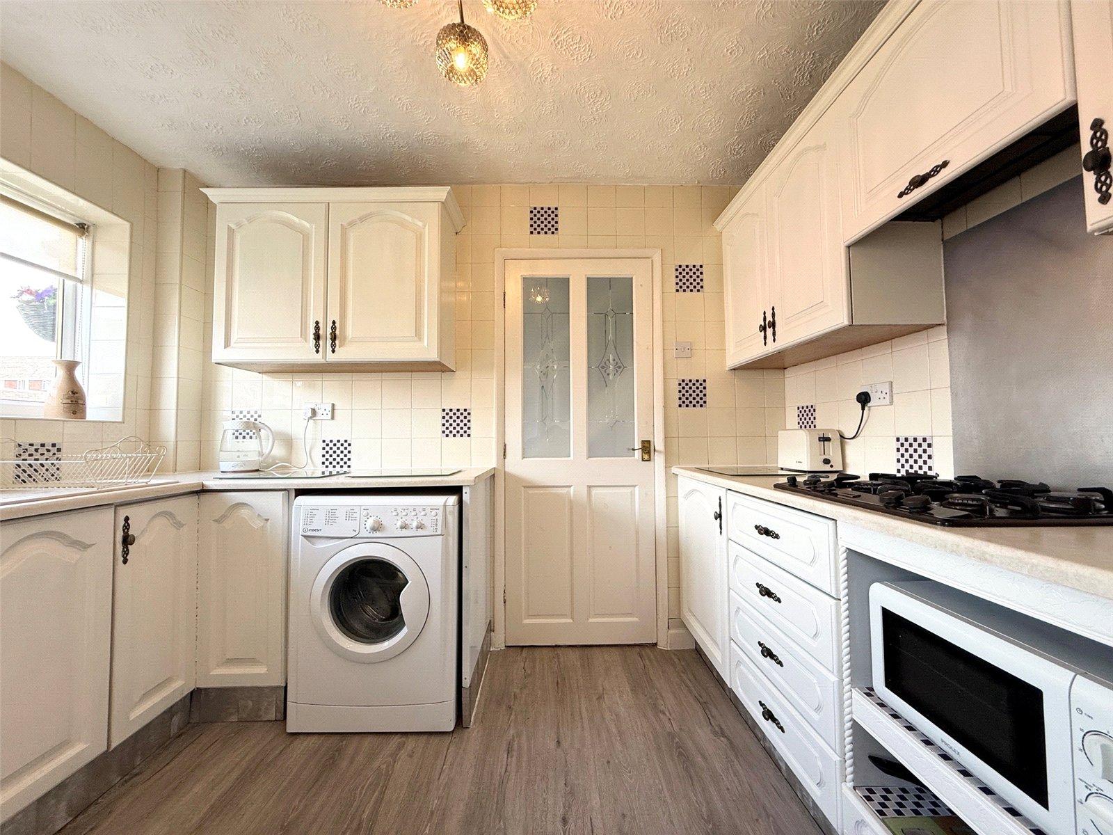 Bevan Avenue, Lanesfield, Wolverhampton, West Midlands, WV4 - DB Roberts