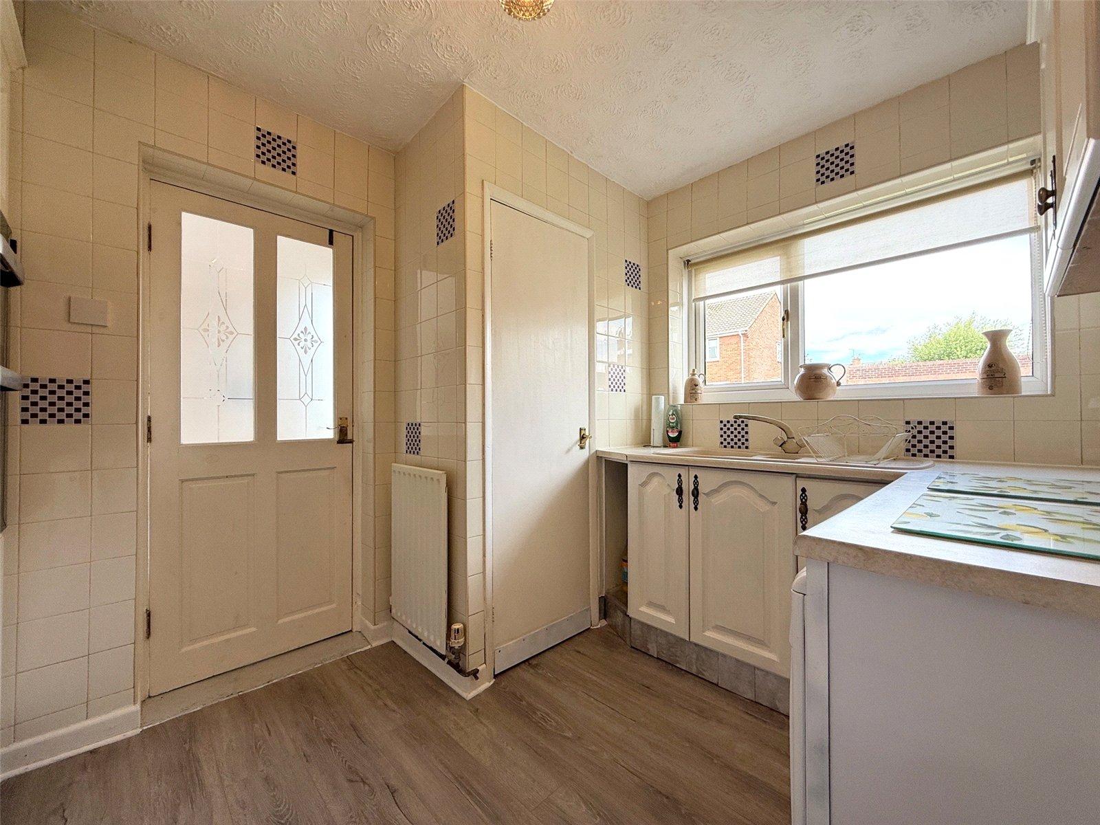 Bevan Avenue, Lanesfield, Wolverhampton, West Midlands, WV4 - DB Roberts