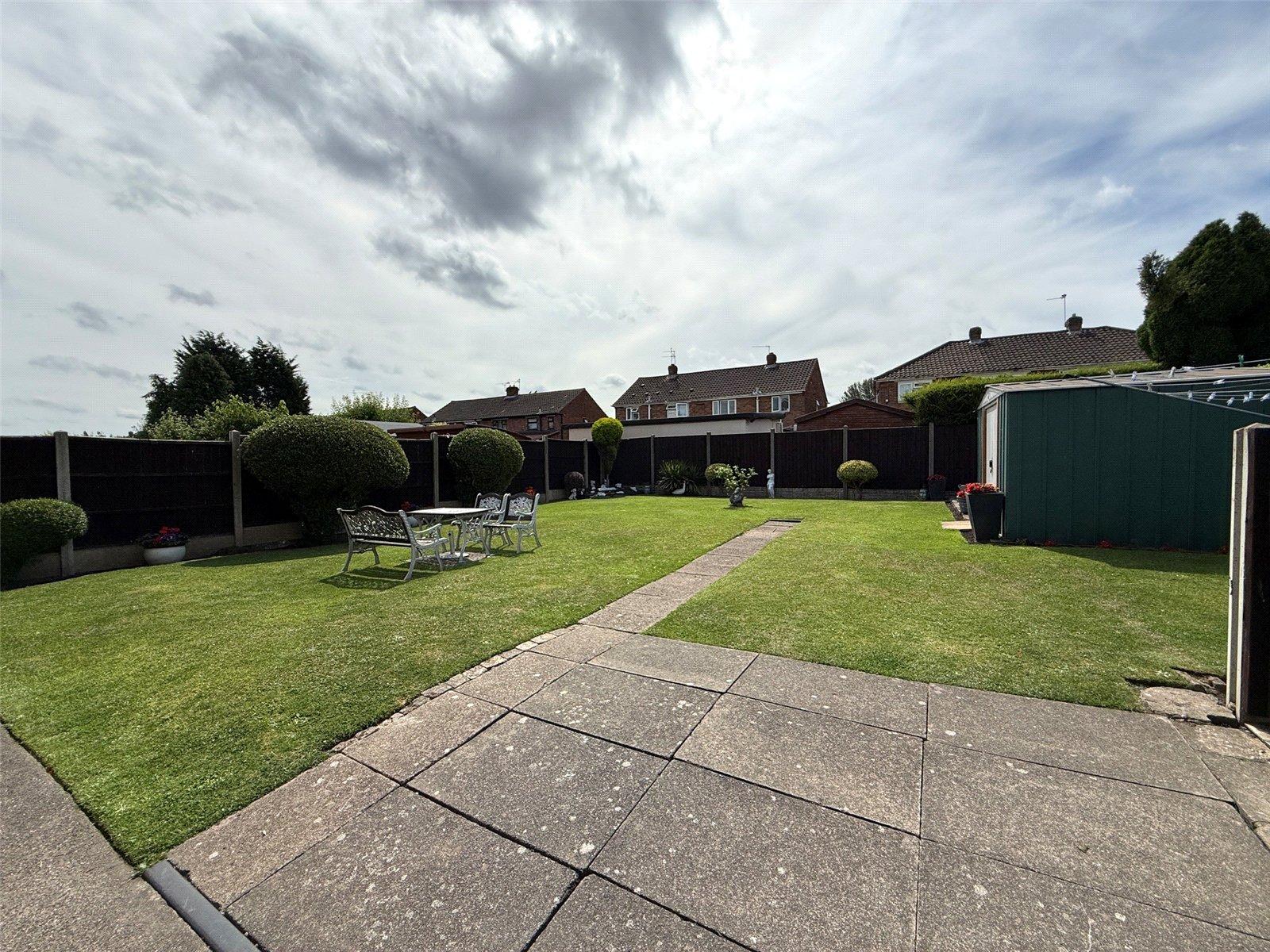 Bevan Avenue, Lanesfield, Wolverhampton, West Midlands, WV4 - DB Roberts