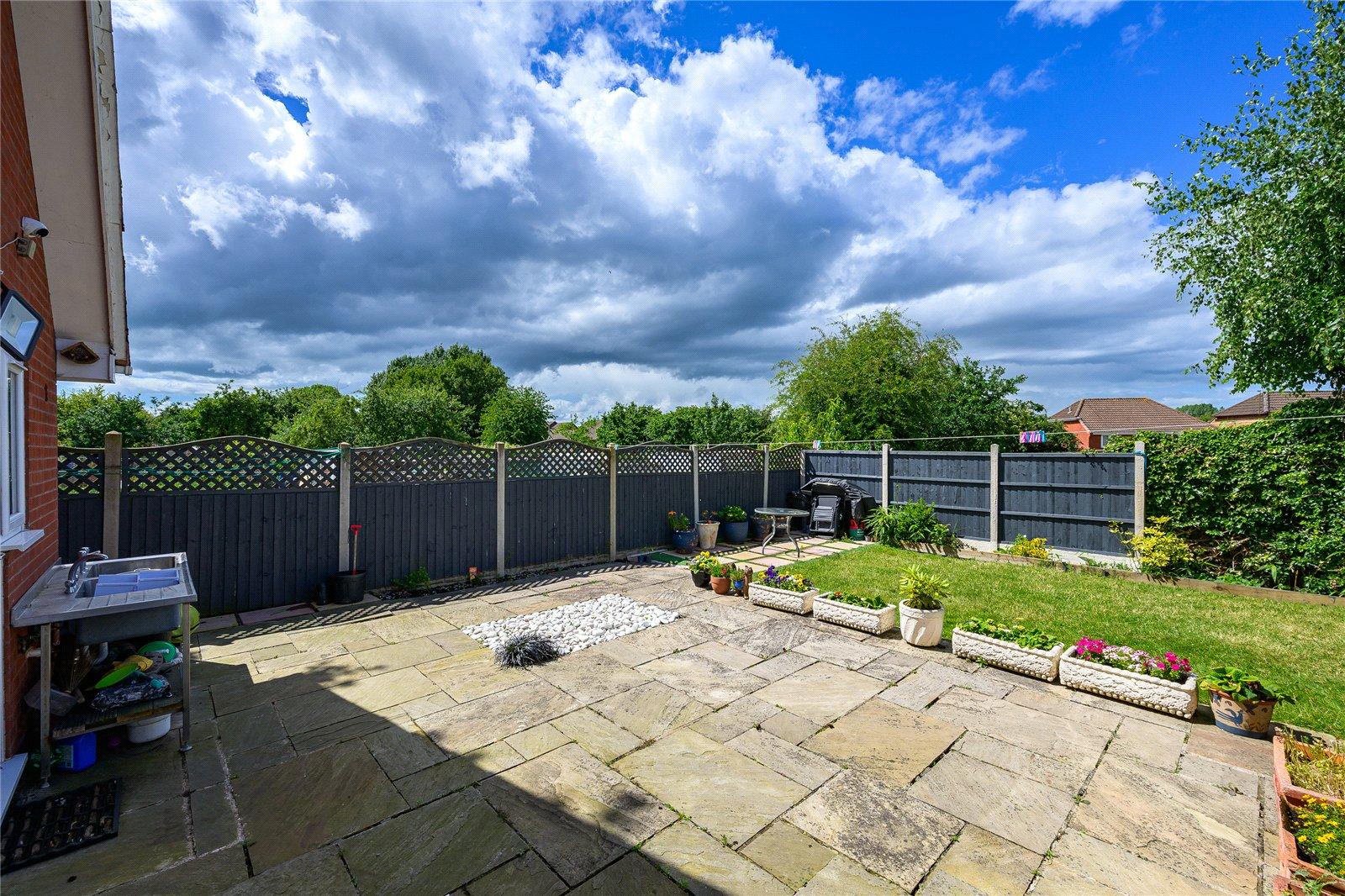 Darley Drive, Dunstall Park, Wolverhampton, West Midlands, WV6 - DB Roberts