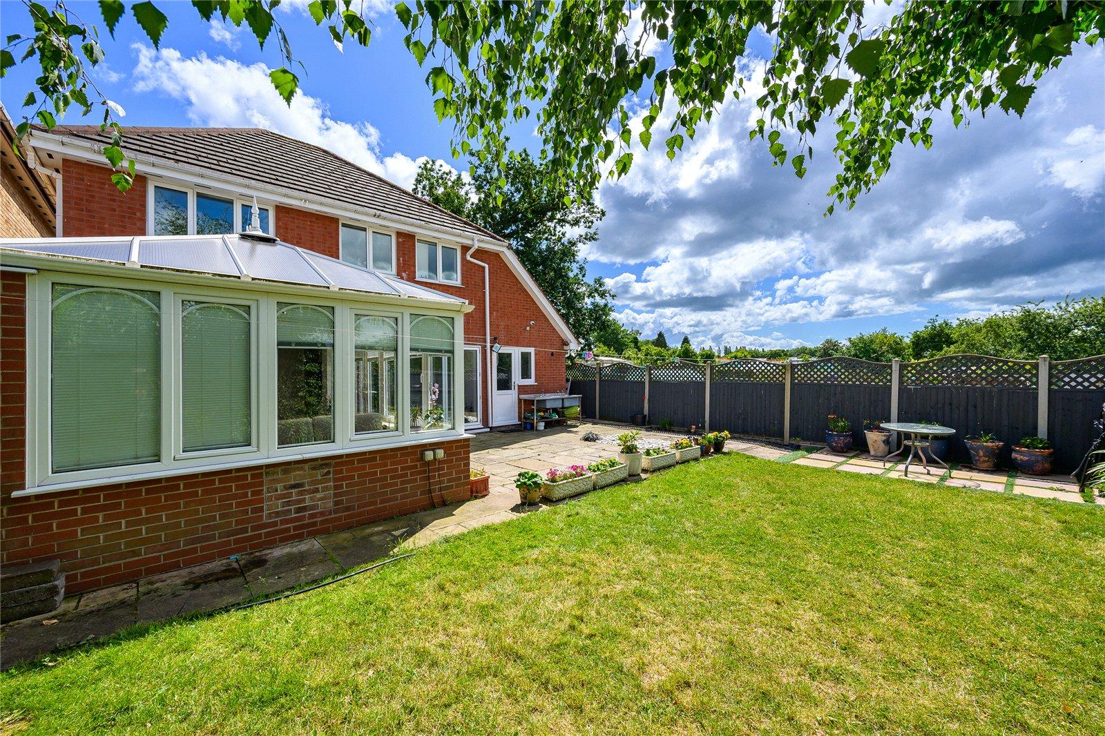 Darley Drive, Dunstall Park, Wolverhampton, West Midlands, WV6 - DB Roberts
