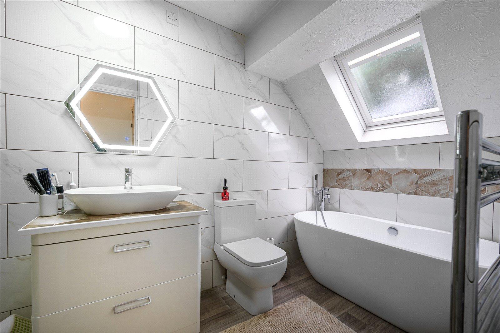 Darley Drive, Dunstall Park, Wolverhampton, West Midlands, WV6 - DB Roberts