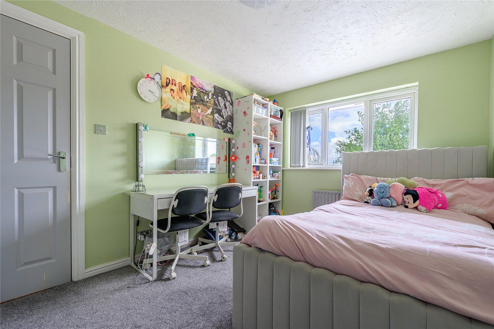 Darley Drive, Dunstall Park, Wolverhampton, West Midlands, WV6 - DB Roberts
