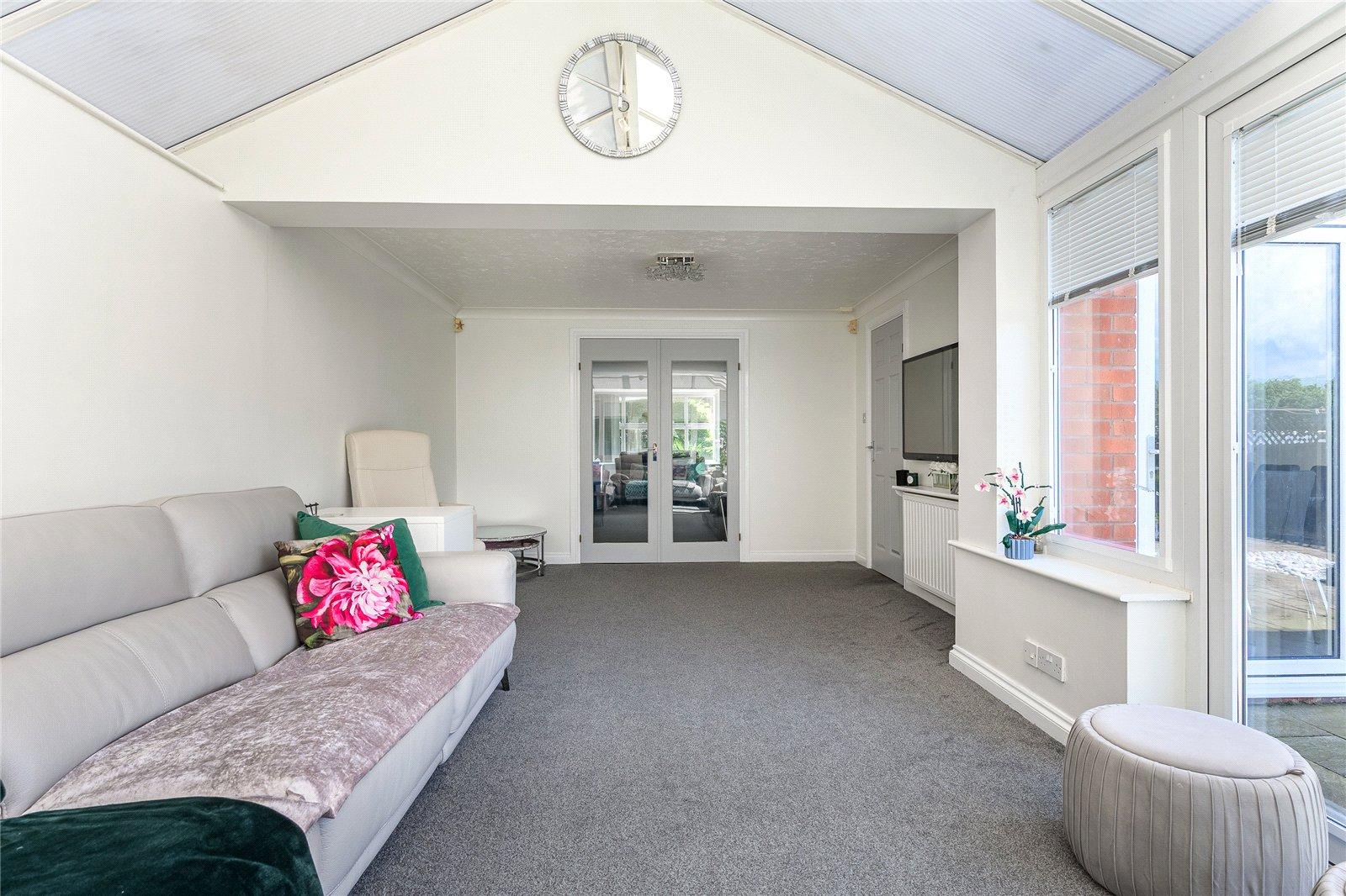 Darley Drive, Dunstall Park, Wolverhampton, West Midlands, WV6 - DB Roberts