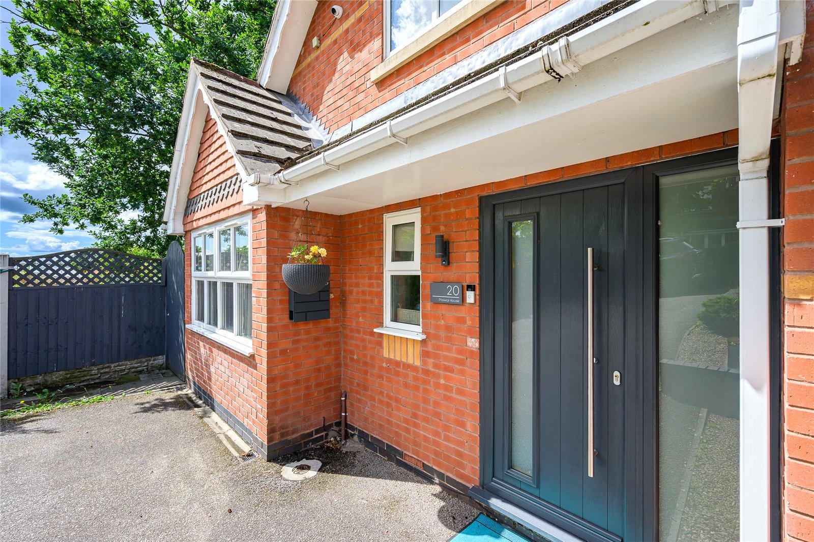 Darley Drive, Dunstall Park, Wolverhampton, West Midlands, WV6 - DB Roberts