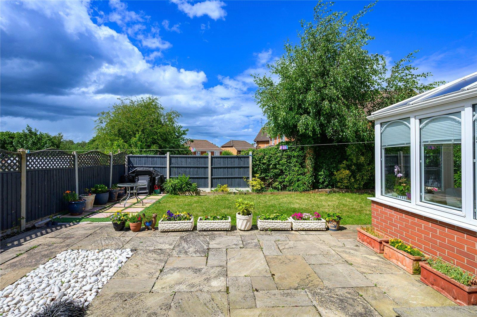 Darley Drive, Dunstall Park, Wolverhampton, West Midlands, WV6 - DB Roberts