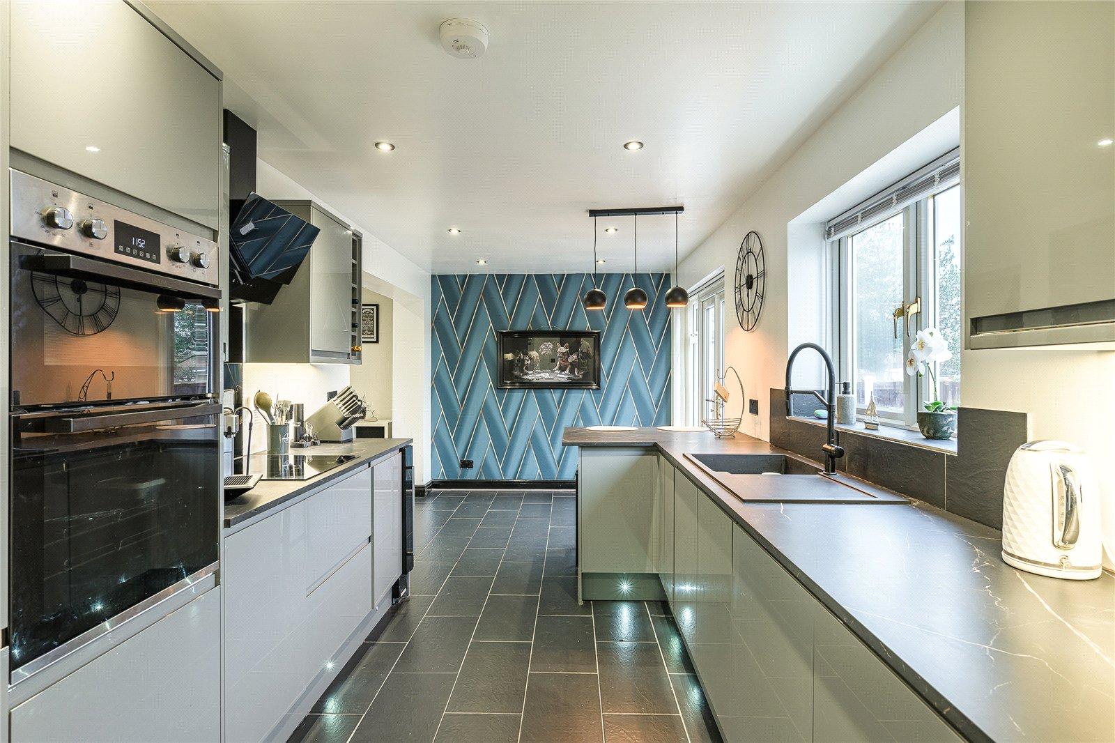 Winchester Road, Fordhouses, Wolverhampton, West Midlands, WV10 - DB Roberts