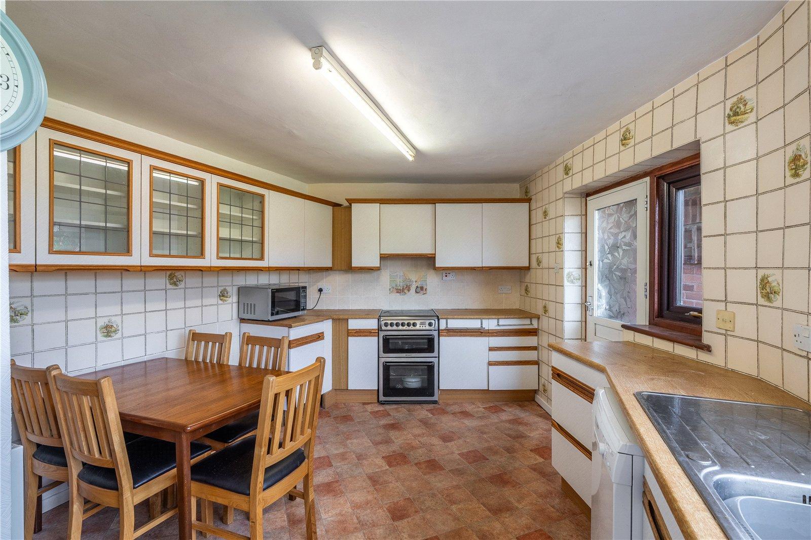Renton Road, Oxley, Wolverhampton, West Midlands, WV10 - DB Roberts
