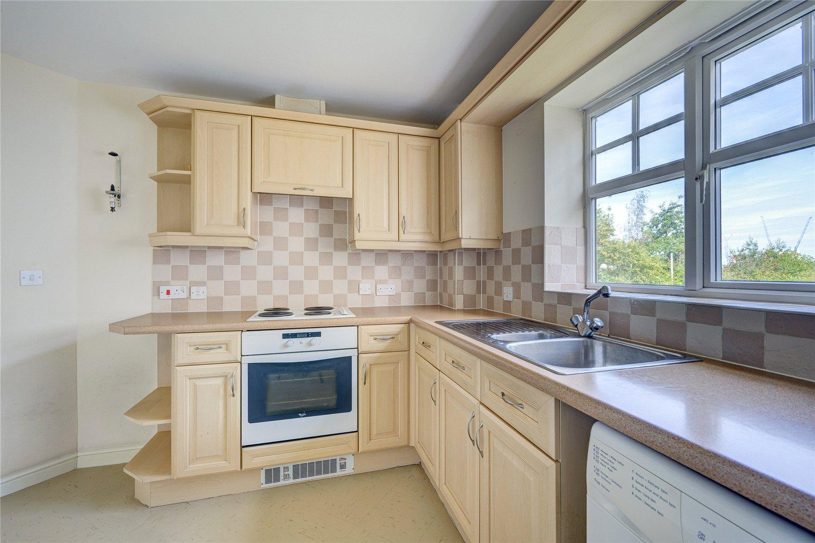 Pennant Court, Penn Road, Wolverhampton, West Midlands, WV3 - DB Roberts