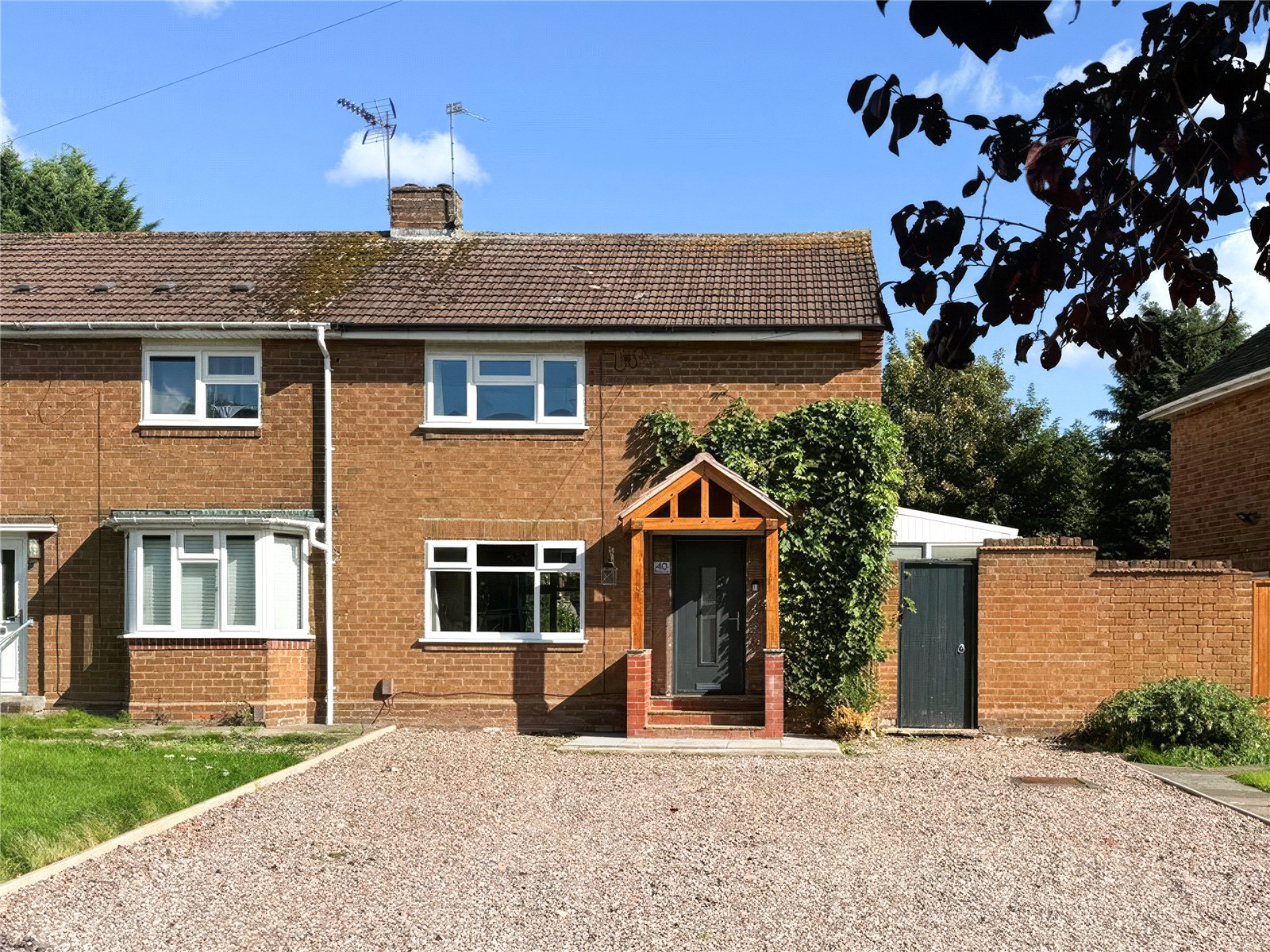 2 bedroom house for sale