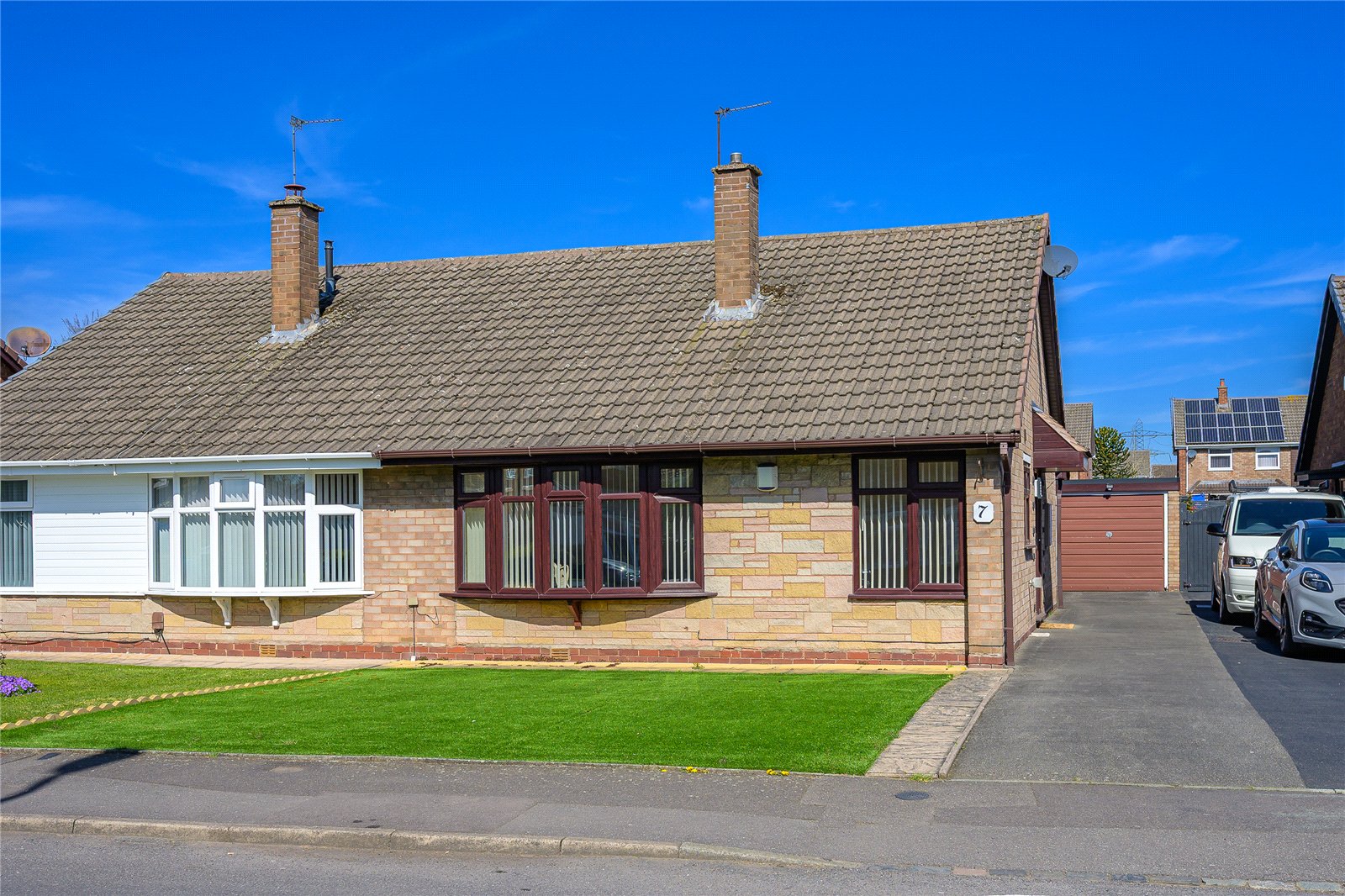 2 bedroom bungalow for sale