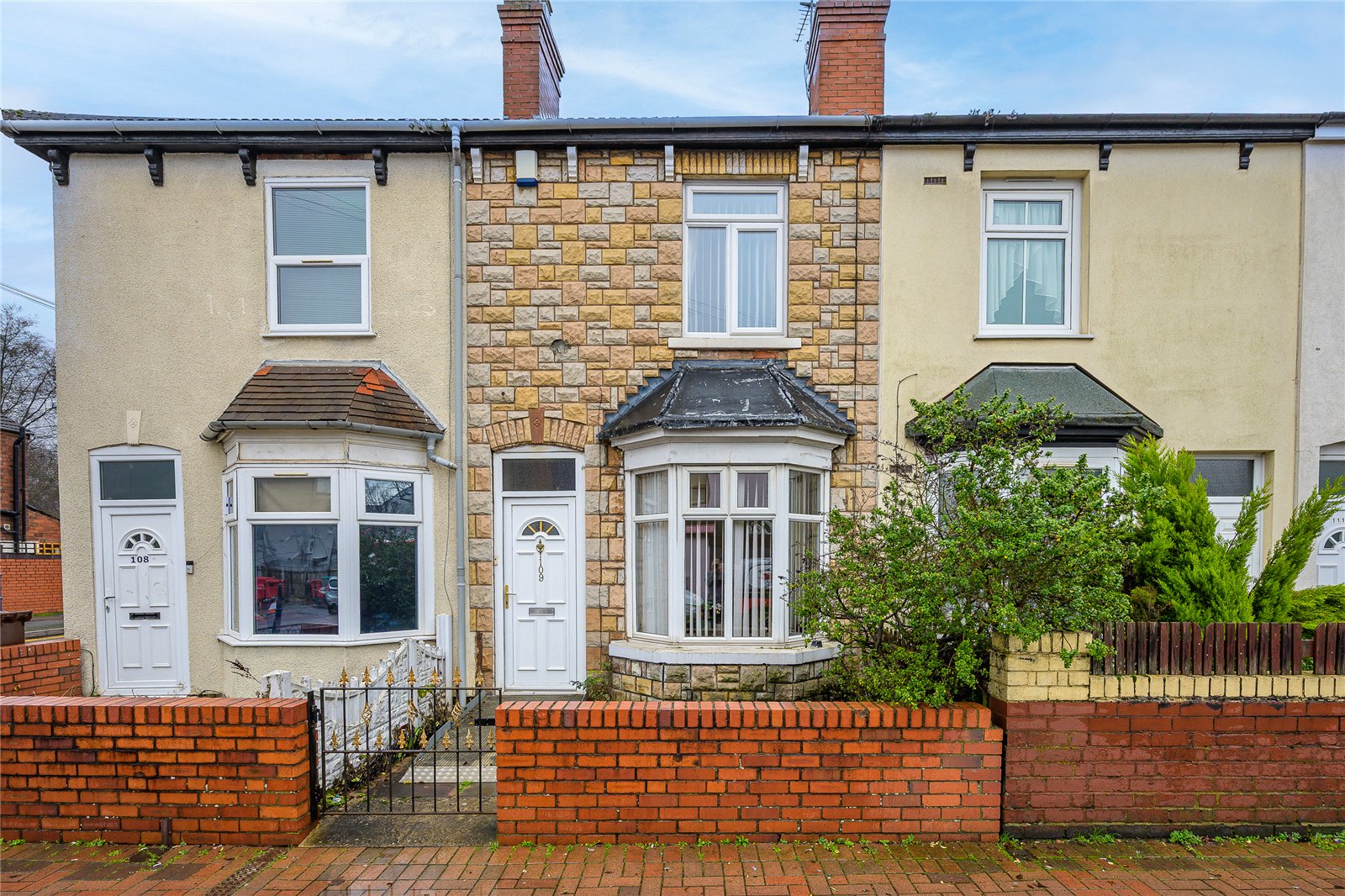 2 bedroom house for sale