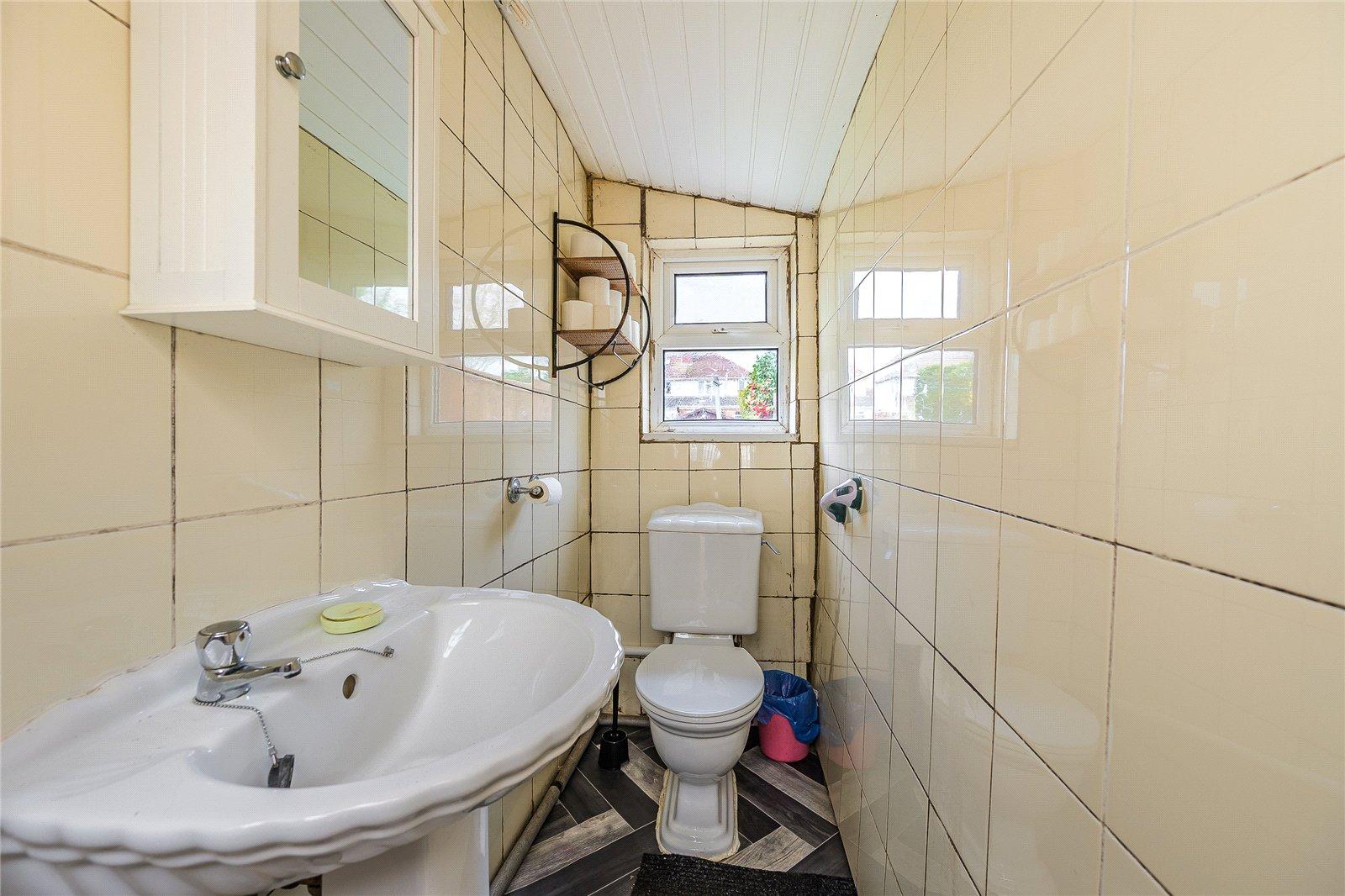 Warstones Road, Penn, Wolverhampton, West Midlands, WV4 - DB Roberts