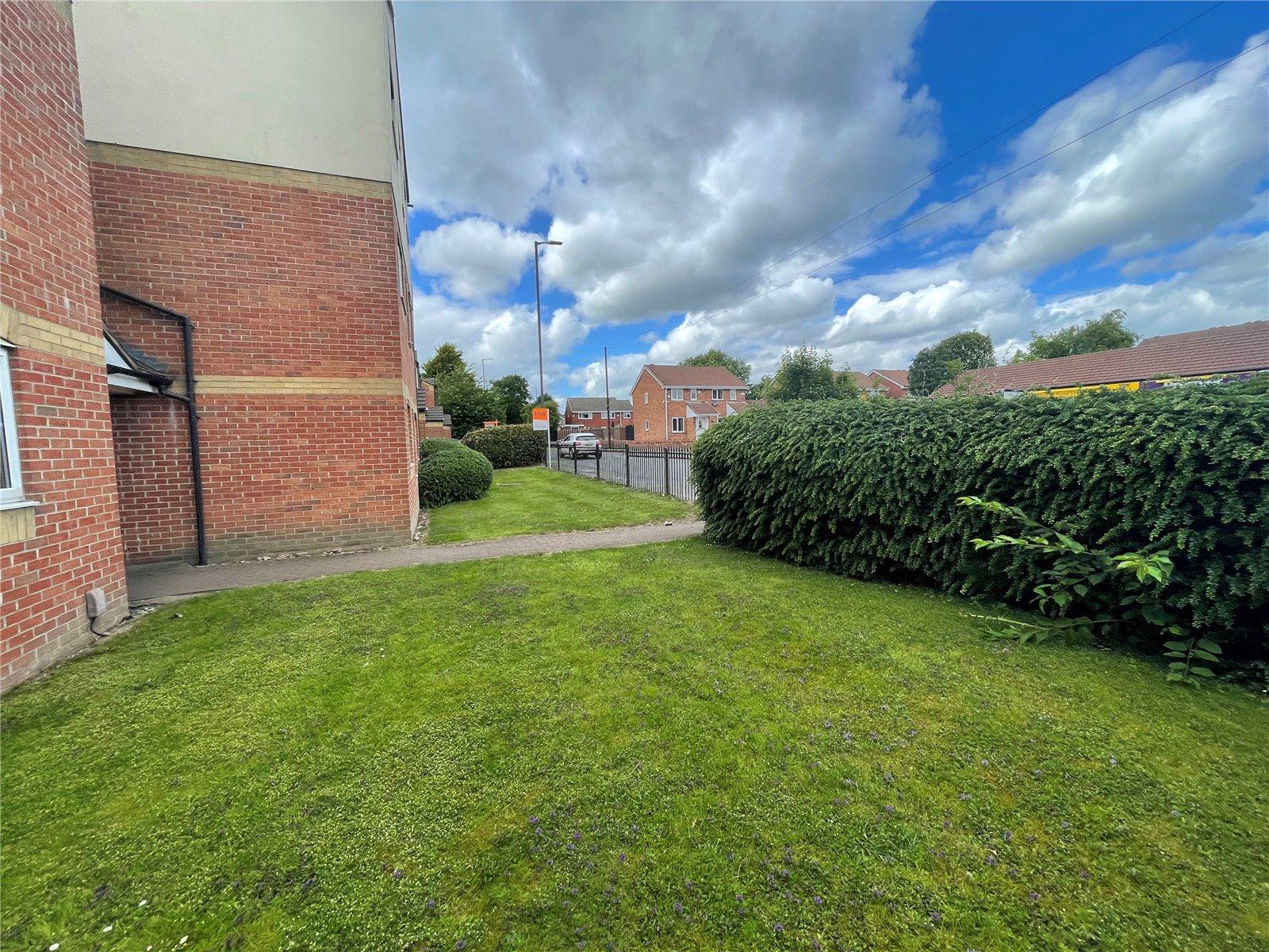 Essington Road, Willenhall, Walsall, West Midlands, WV12 - DB Roberts