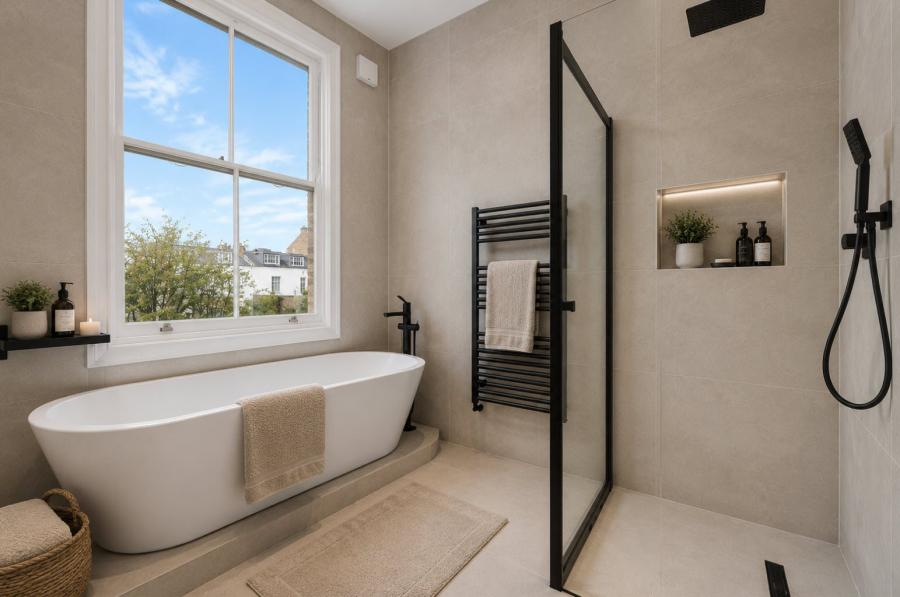 6 bedroom House for sale in Hamilton Gardens-view9
