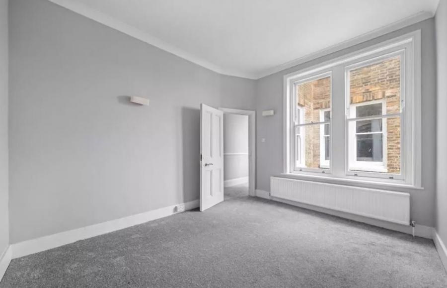 3 bedroom Flat for sale in Gondar Gardens-view8