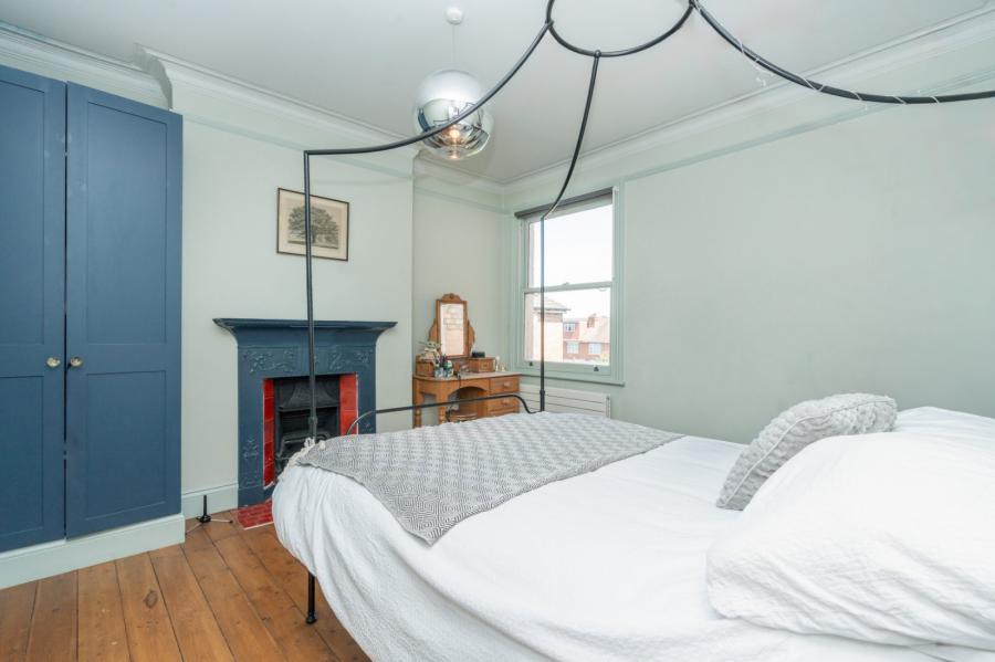 5 bedroom House for sale in Kings Road-view8