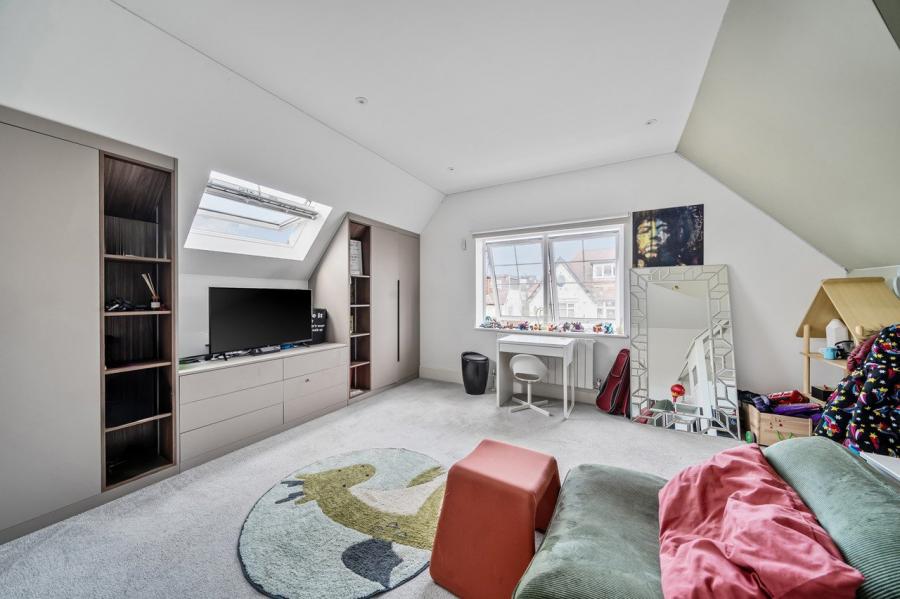 4 bedroom House for sale in Portsdown Avenue-view13
