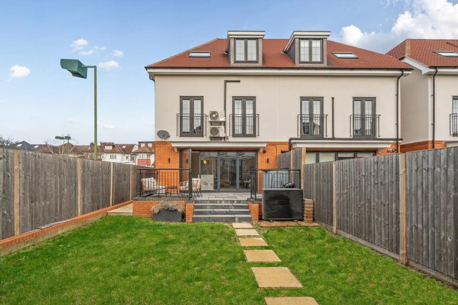 4 bedroom House for sale in Portsdown Avenue-view4