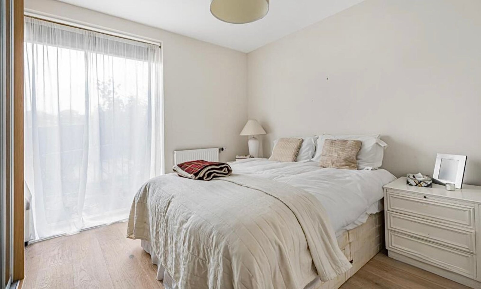 Regiment Hill, Mill Hill, London, NW7