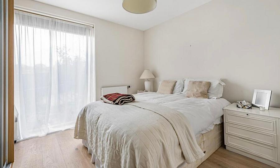 2 bedroom Flat for sale in Regiment Hill-view6