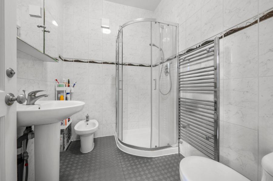 7 bedroom House for sale in Cromwell Place-view5