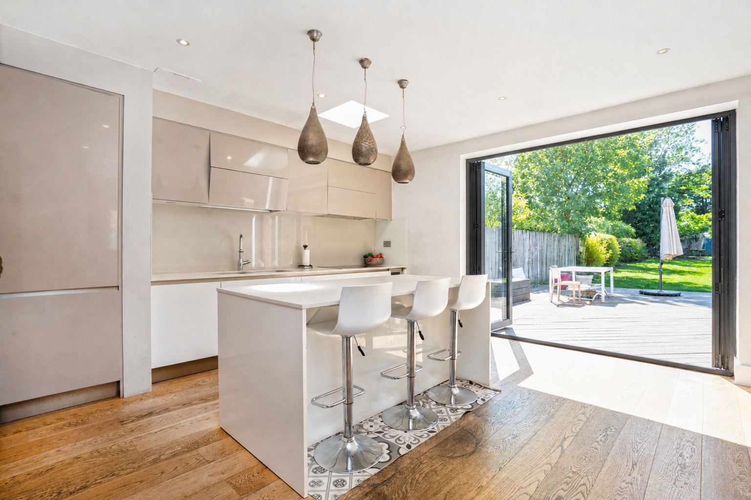 Dartmouth Road, Mapesbury, London, NW2