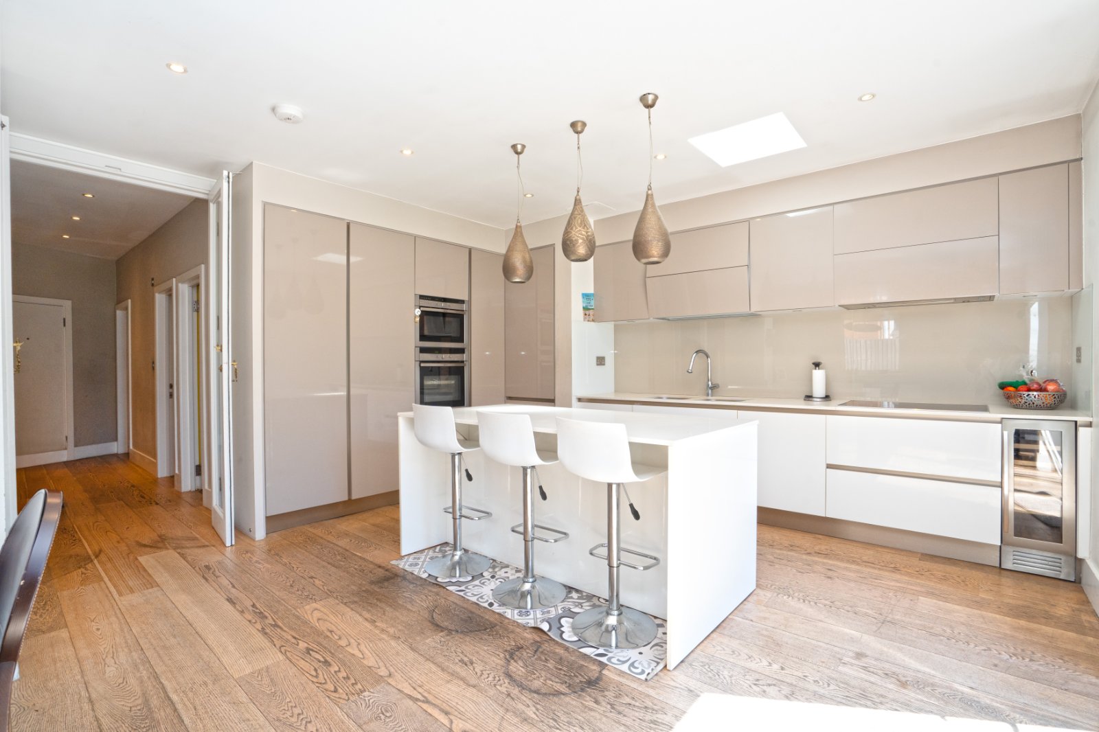 Dartmouth Road, Mapesbury, London, NW2