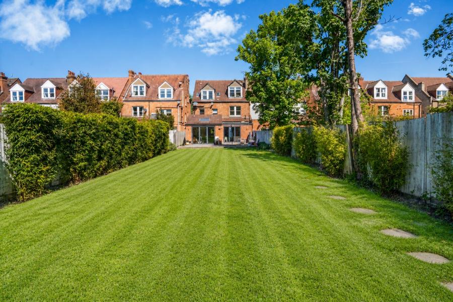 3 bedroom Flat for sale in Dartmouth Road-view16
