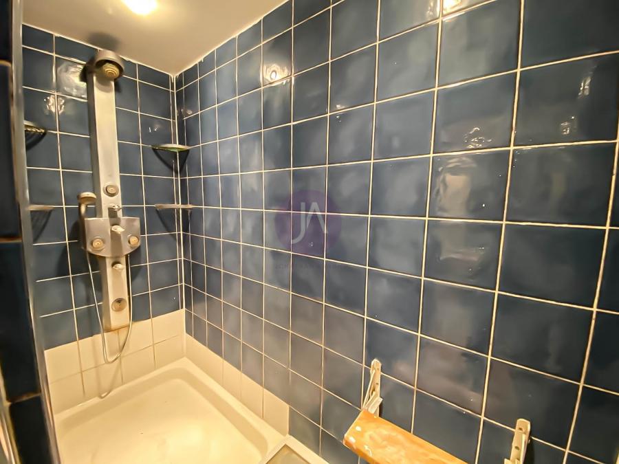 3 bedroom Maisonette for sale in Kingsgate Road-view10