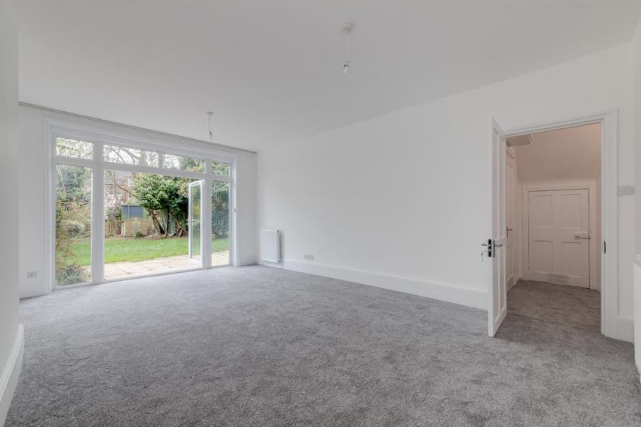 6 bedroom House for sale in Jacksons Lane-view6