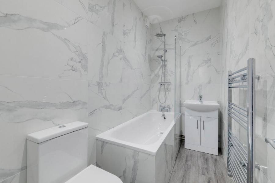 6 bedroom House for sale in Jacksons Lane-view8