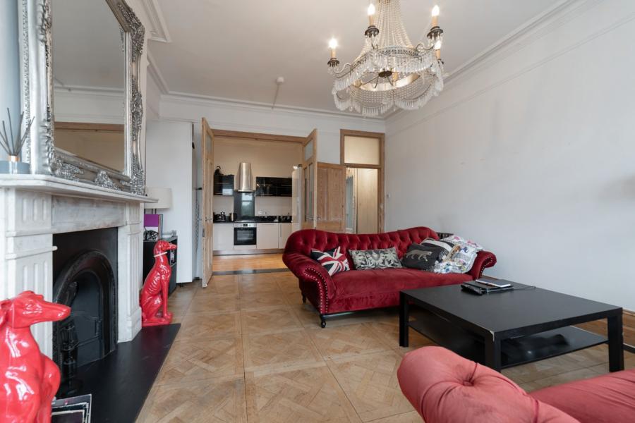 4 bedroom Flat for sale in Winchester Avenue-view12