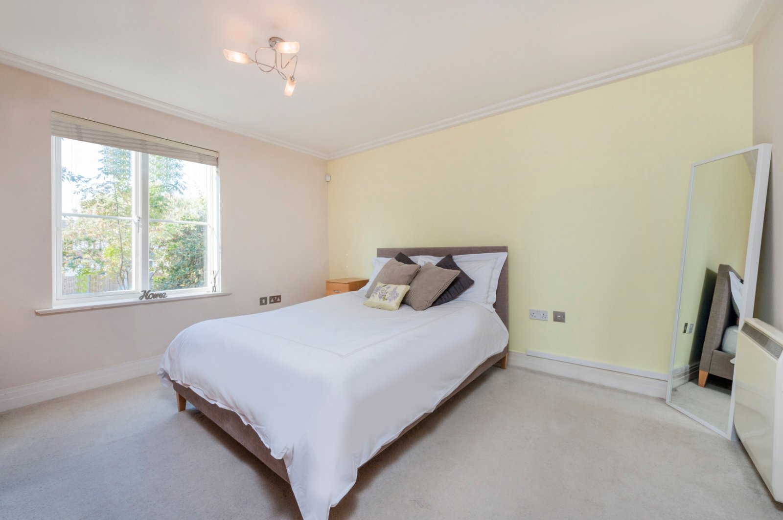 Bloomsbury Close, Mill Hill, London, NW7