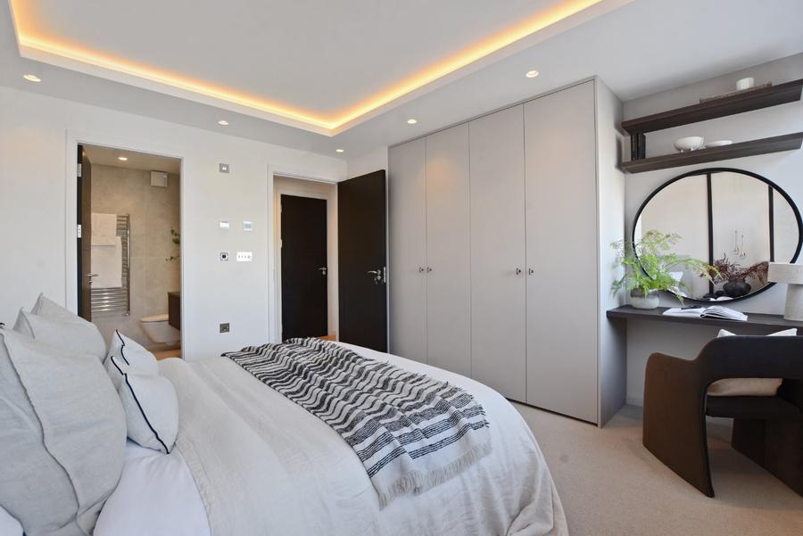 2 bedroom Flat for sale in Sheringham-view5