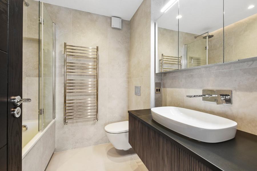 2 bedroom Flat for sale in Sheringham-view6