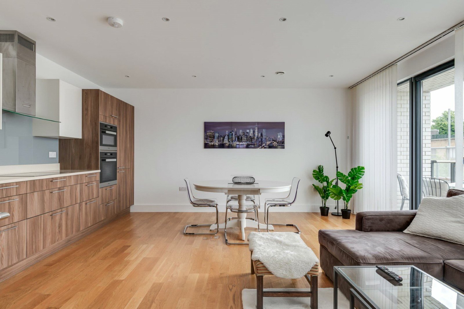 Regis Place, 10 Llanvanor Road, Childs Hill, London, NW2