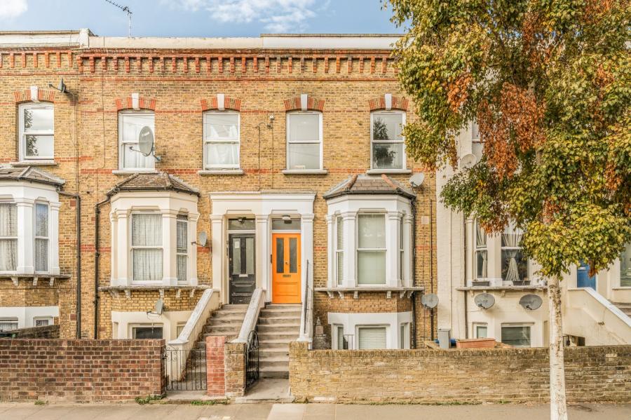 1 bedroom Flat for sale in Ashmore Road-view1