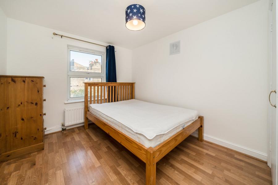 1 bedroom Flat for sale in Ashmore Road-view8