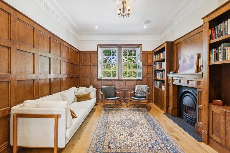 6 bedroom House for sale in Oakhill Avenue-view5